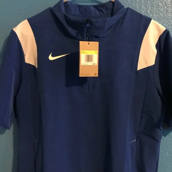 Nike Jackets Coats New Nike Lightweight Short Sleeve Coaches